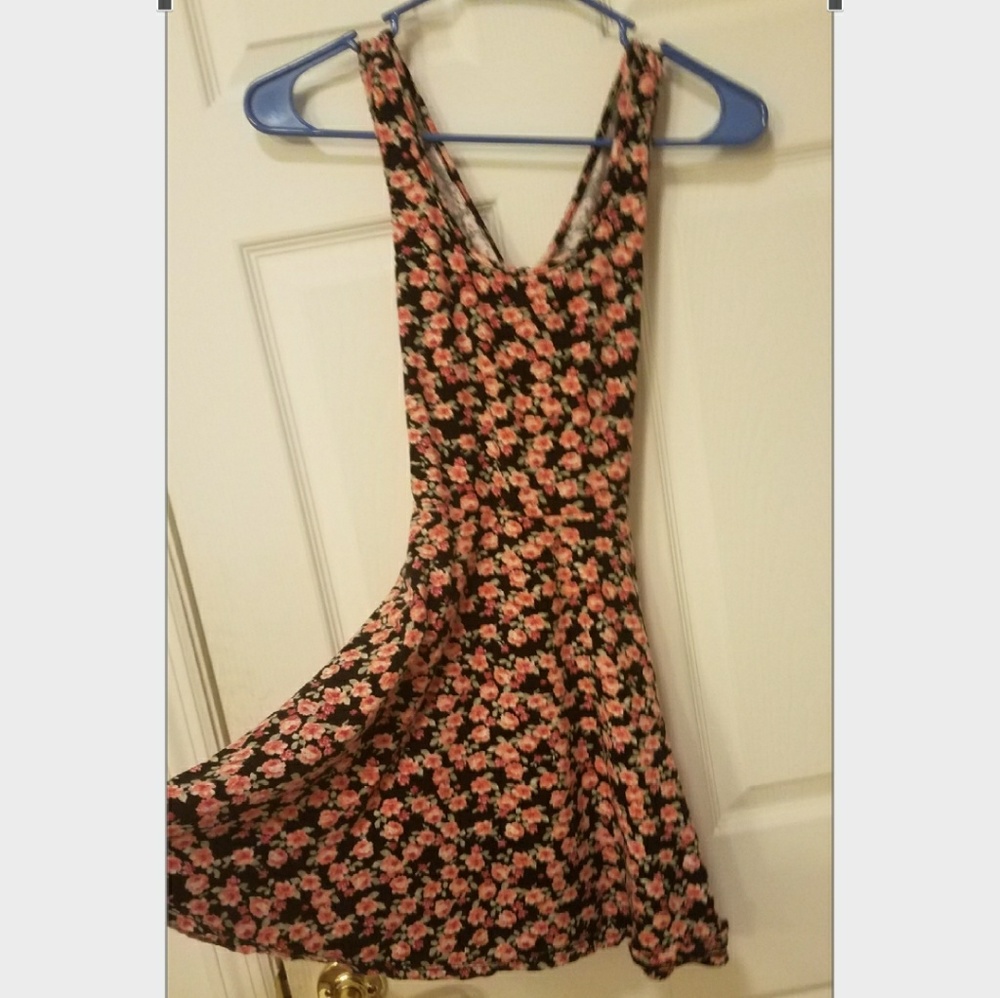 Cute Cutout Back Floral Summer Dress